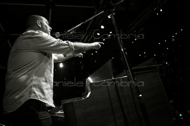 James Taylor (08)